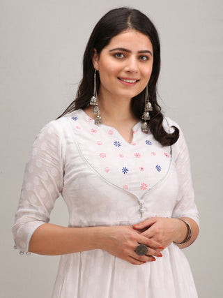 Noor Arnaz -  Anarkali Kurta Pant Set With Indigo Dupatta - KS07ACXXD9