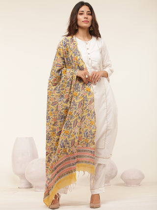 Gulmarg Samah Set Of Kurta Pant Dupatta