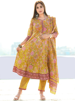 Rutba Gulbagh - Set of Anarkali Kurta Pants & Dupatta - KS11A2578D