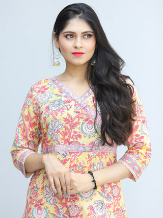 Jashn Gul - Set of Kurta Pants & Dupatta - KS73AXXXD