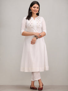 Noor Alfia -   Embroidered Kurta Pant Set With Bandhani Dupatta - KS113AYYD10