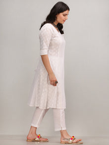 Noor Aiza -  Self Embroidered Kurta Pant Set With Bandhani Dupatta - KS115AYYD3