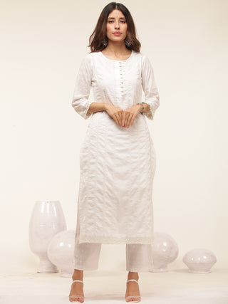 Gulmarg Jhalak Set Of Kurta Pant Dupatta