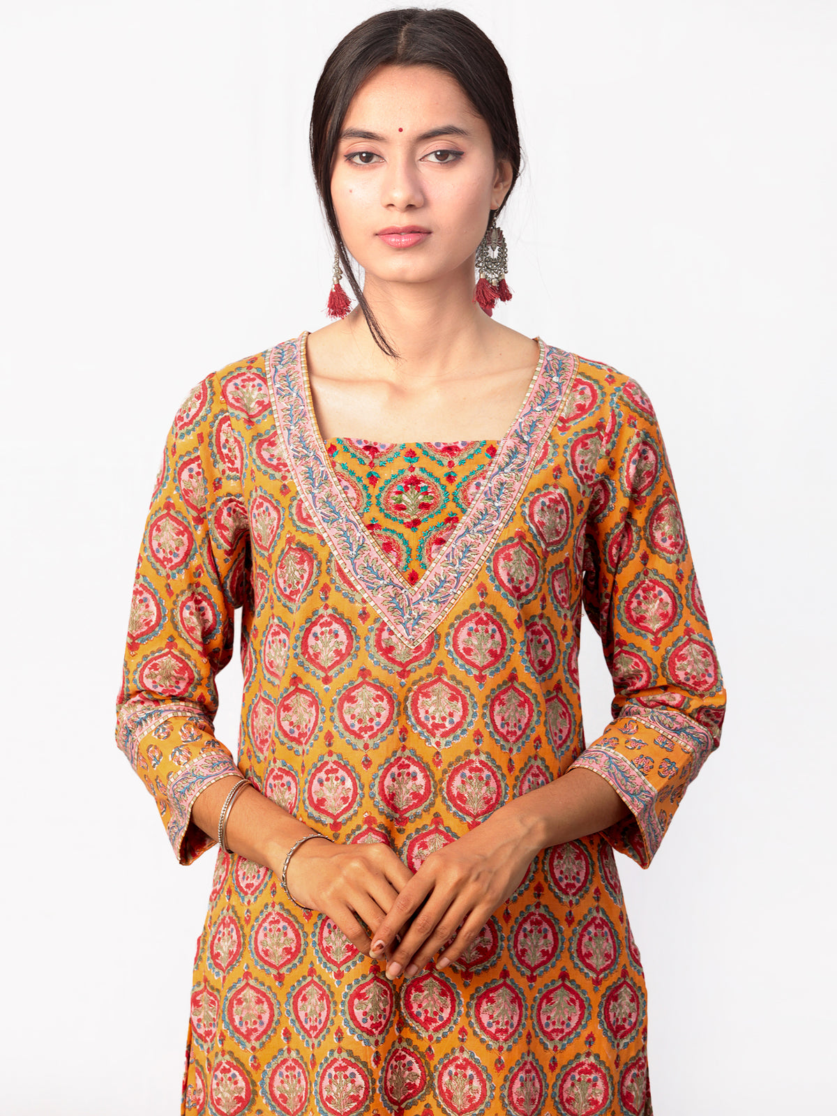 Gulal Farhat Kurta