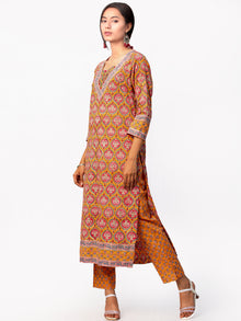 Gulal Farhat Kurta