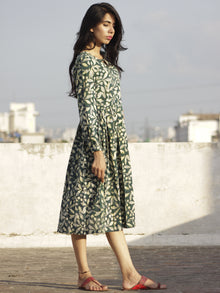 Pine Green Indigo Ivory Hand Block Printed Cotton Midi Dress With Knife Pleats - D101F605