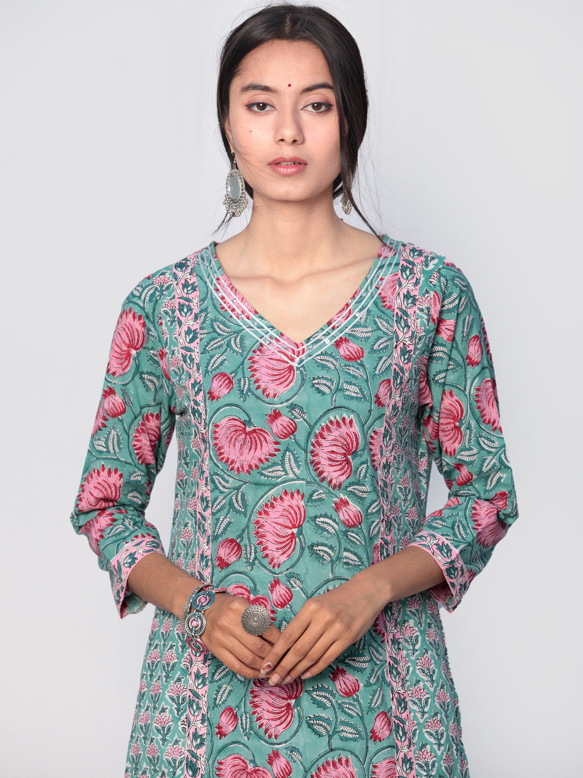 Gulal Hina Kurta