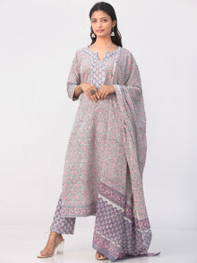 Jamni Nazmil Set Of Kurta Pant Dupatta