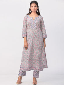 Jamni Nazmil Set Of Kurta Pant Dupatta