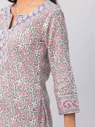 Jamni Nazmil Set Of Kurta Pant Dupatta