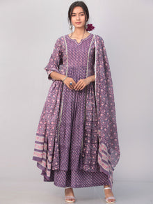 Jamni Zohra Set Of Anarkali Pants Dupatta