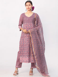 Jamni Roza Set Of Kurta Pant Dupatta